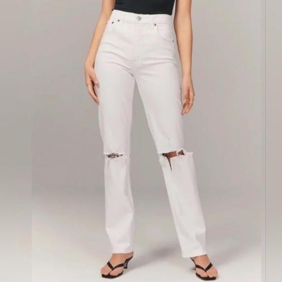 Abercrombie Jeans NWT Size 6 28 Short White Ultra High Rise 90s Straight Destroy - Picture 2 of 10